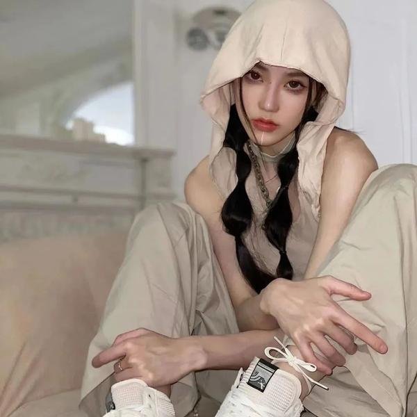 为黛茜小姐开车